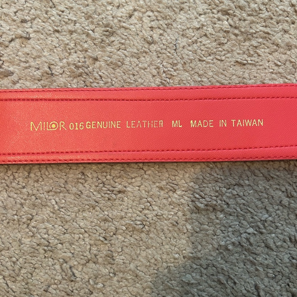 Vintage Milor Red Genuine Leather M/L Made in Taiwan Belt - Picture 6 of 7